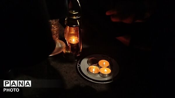 مراسم شام غریبان شهدای دشت کربلا در حسینیه امام خمینی (ره) 