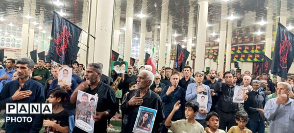 آیین گرامیداشت چهارمین ماهگرد شهادت «رهبر شهید» و شهدای دانش‌آموز دبستان شجره طیبه میناب
