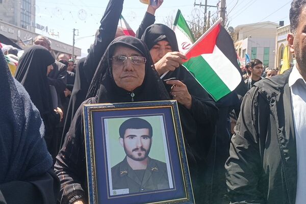 حضور پرشور فرهنگیان و دانش‌آموزان کرمانشاهی در راهپیمایی روز قدس