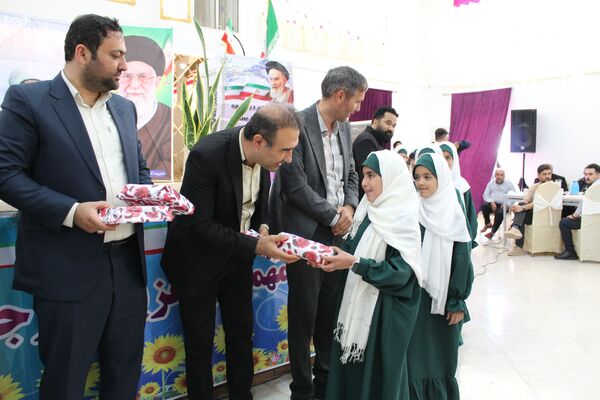 همایش گرامیداشت هفته معلم در شهرستان گرمه