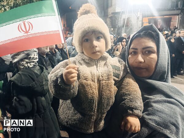 سفره افطاری خیابانی و تجمع منتقمین رهبر شهید در روستای ریحان‌آباد گلوگاه
