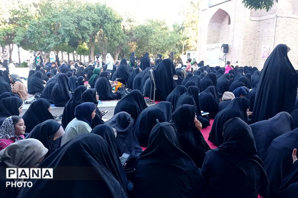 عرفه روز بخشش دیگران و استجابت دعاها