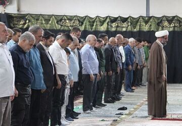 دانش آموزان و دبیران میزبان نماز جمعه این هفته شهر قیامدشت