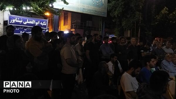 کافه گفتگوی حسینیه امام در هشتاد و هفتمین شب از اجتماعات مردمی 