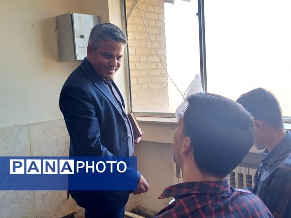 بیست و سومین دوره مسابقات آزمایشگاهی علمی مدارس در پژوهشسرای دکتر چمران شهرستان برخوار 