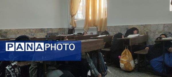 برگزاری بیست و ششمین مانور زلزله در دبیرستان دخترانه شهید صدر