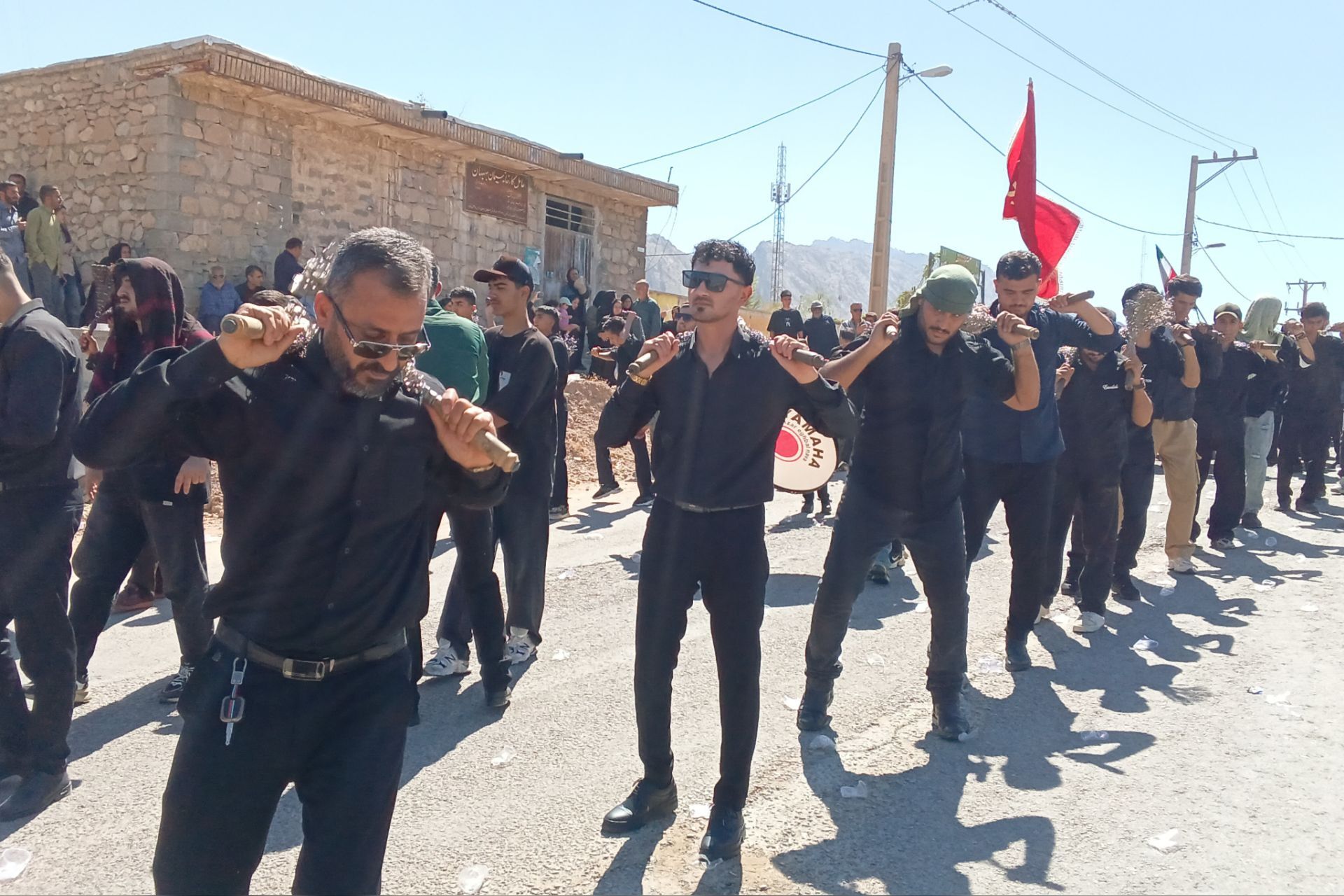 مراسم عاشورا در گلزار شهدای شهرستان لنده