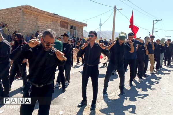 مراسم عاشورا در گلزار شهدای شهرستان لنده