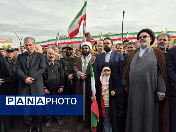 برپایی ایستگاه کوچ به مناسب سالگرد پیروزی اقلاب اسلامی ایران