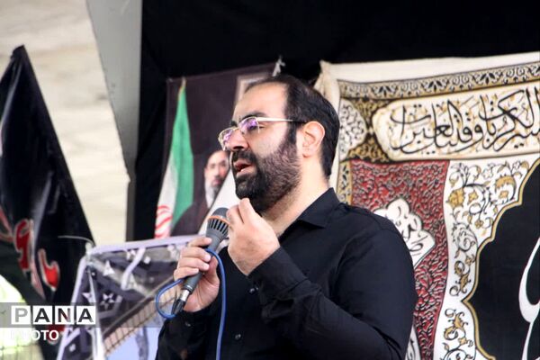 تهران در عاشورا یکپارچه سیاه‌پوش شد