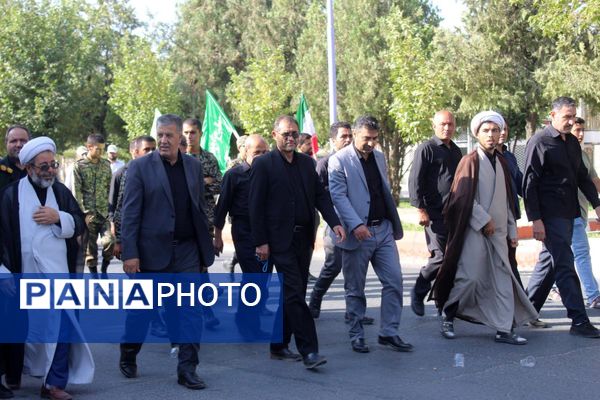 ملکان در مسیر عشق