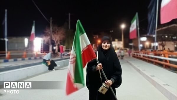 حضور پرشور مردم در بلوار حسینیه شهدای شهر بار