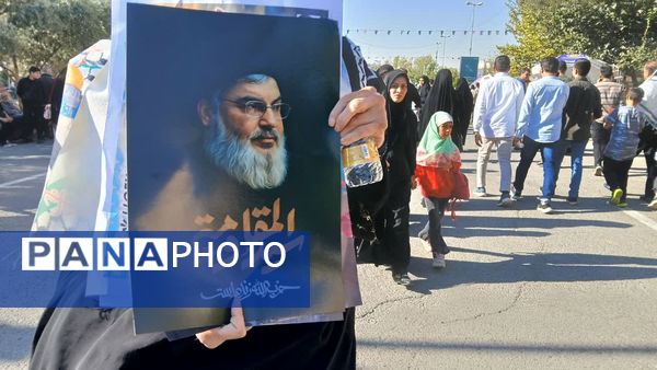 برگزاری نماز جمعه نصر به امامت رهبر معظم انقلاب اسلامی 