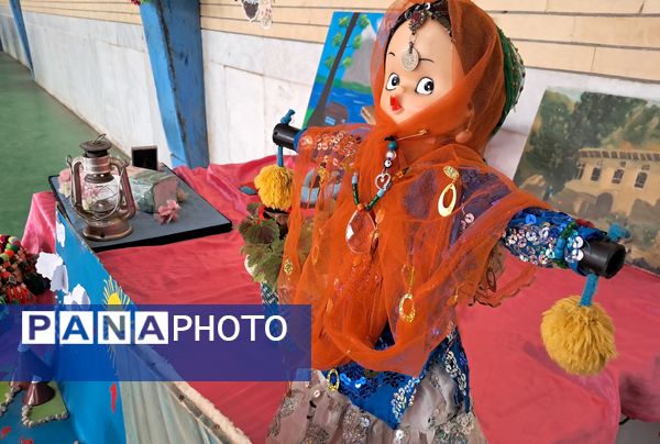 بازارچه دست‌سازه‌های دانش‌آموزی منطقه میانکوه