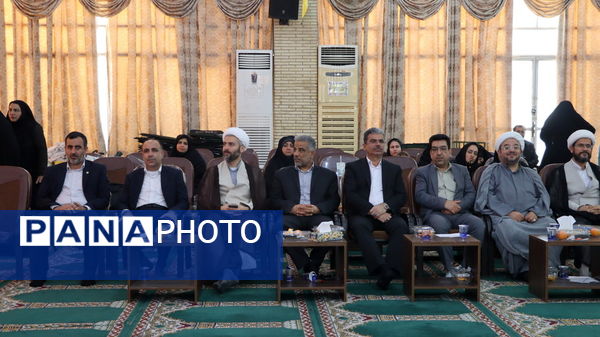 جشن تکلیف ۳۵۰۰ نفری دانش‌آموزان شهرستان بوشهر