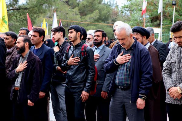 غرش خشم انقلابی دانشجویان دانشگاه آزاد مشهد علیه صهیونیسم و فریاد همبستگی با غزه