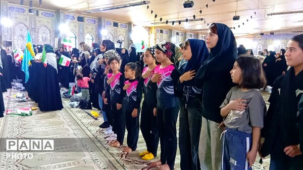 اجتماع بزرگ دختران جان فدای ایران وزنجیره دختران شقایق های دنا 