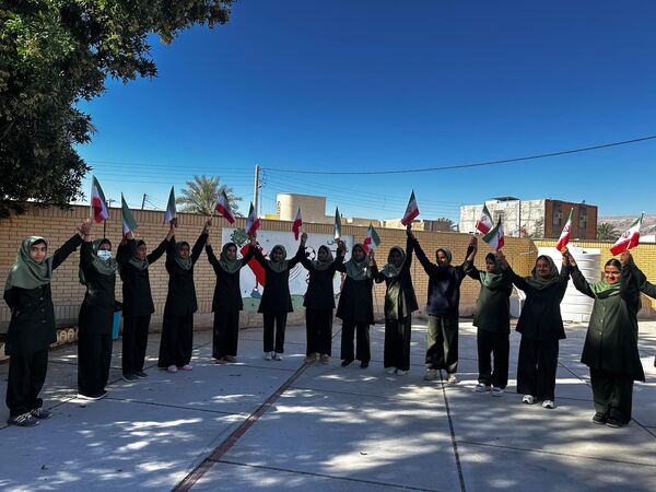 یادواره «دختران حاج قاسم» در دبستان زرعونی بستک 