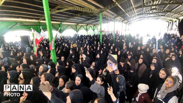 وداع مردم نظرآباد با شهید مهدی عبدالله‌نژاد