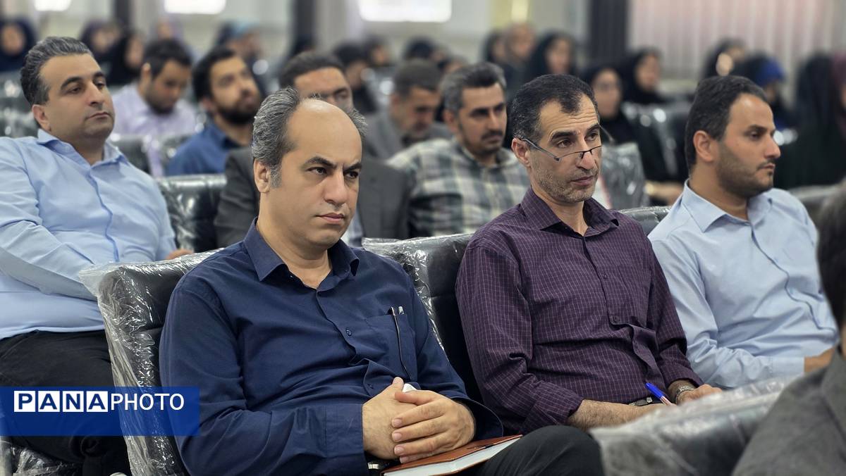 جلسه فصلی مدیران مدارس ابتدایی قائمشهر