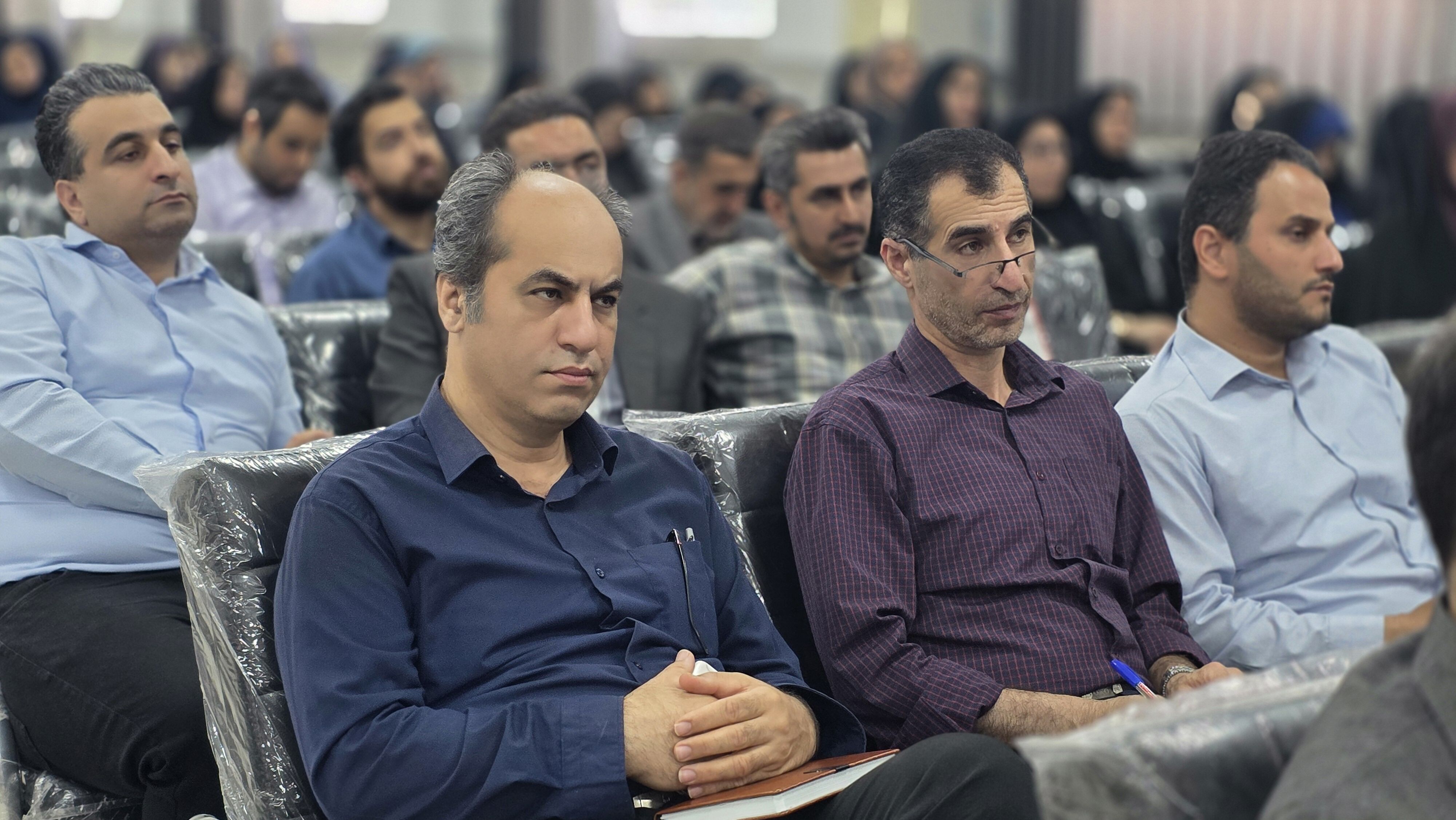 جلسه فصلی مدیران مدارس ابتدایی قائمشهر