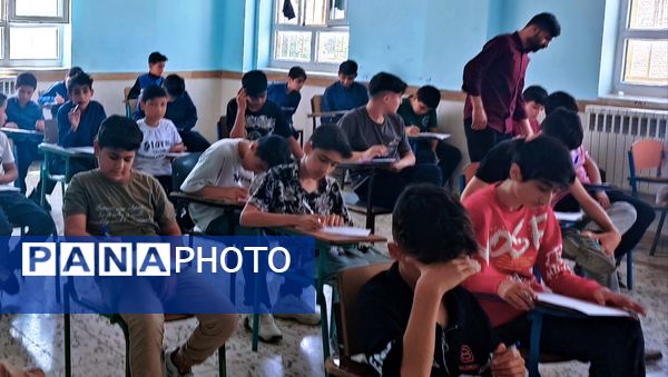 آغاز امتحانات نوبت دوم در دبیرستان ابوریحان ۲