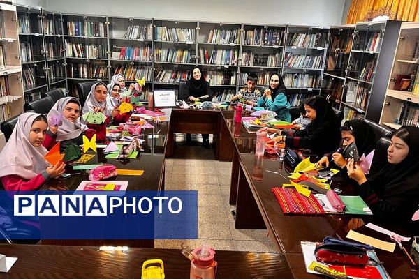 کارگاه «خلاقیت و شادی با اوریگامی» در پژوهش‌سرای دانش‌آموزی کاوش کهریزک 