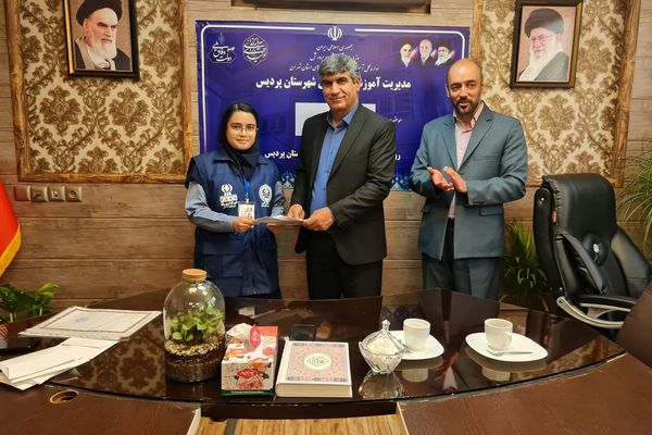 دیدار مسئولان اداره آموزش و پرورش پردیس با خبرنگاران پانا 