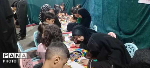 چایخانه ها محل آرامش در دل تجمعات