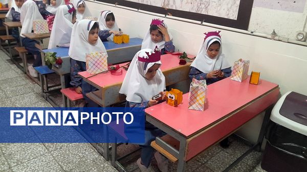 برگزاری آیین جشن غنچه‌ها در مدارس استان البرز