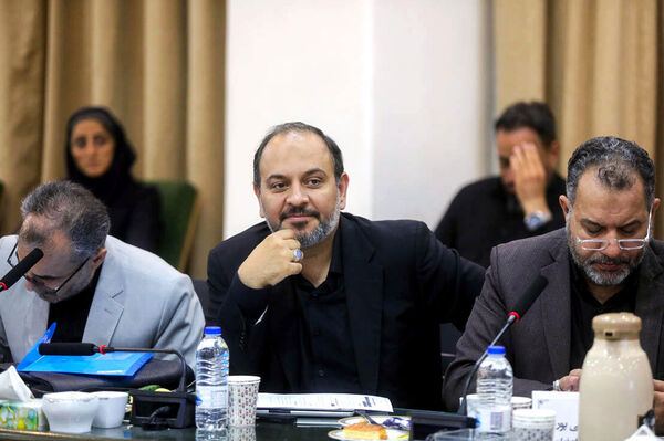 دیدار صمیمی وزیر آموزش و پرورش با اعضای کمیسیون فرهنگی مجلس شورای اسلامی
