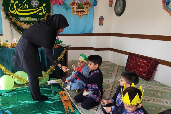 برگزاری جشن قرآن در دبستان هیات امنایی قلنبر ناحیه 2 شهرری 