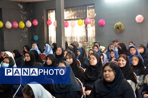 کارگاه آموزشی خبرنگاری دختران منطقه 6