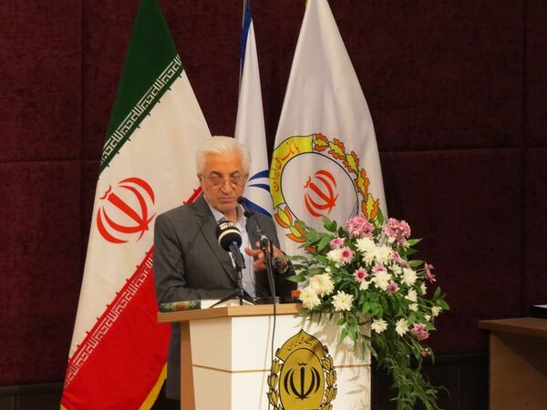 آیین تجلیل از معلمان نمونه استانی در بجنورد