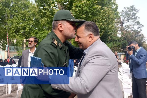 برگزاری مراسم بزرگداشت روز معلم در نیشابور 