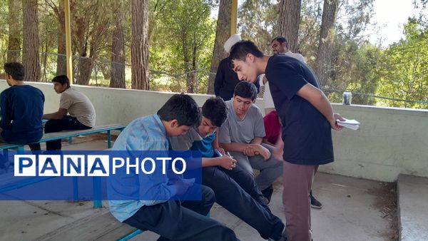 کلاس حل مسئله و اتاق فکر برای دانش آموزان متوسطه اول و دوم 