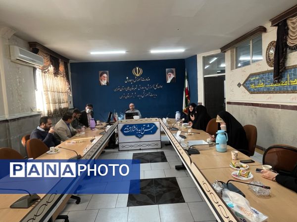 حضور فعال همکاران شهرستان قدس به صورت مجازی در دومین جلسه ستاد بزرگداشت دهه فجر  