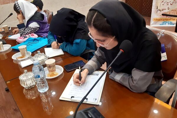 جلسه آموزش خبرنگاری در شهرستان رباط‌کریم