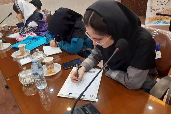 جلسه آموزش خبرنگاری در شهرستان رباط‌کریم
