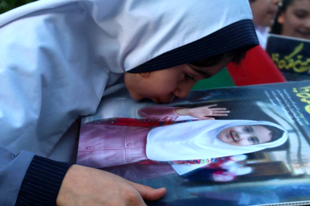 دانش‌آموزان همدانی در سومین رویداد «۱۶۸» یاد شهدای دانش‌آموز میناب را گرامی داشتند