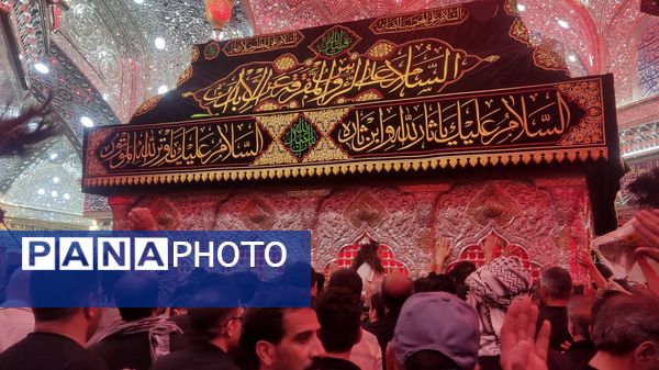 پیاده روی پرشور اربعین حسینی از جاده نجف تا کربلا
