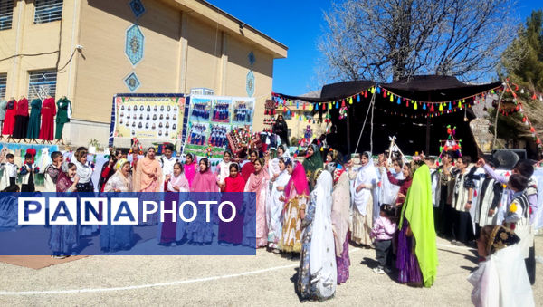 تقدیر از دانش‌آموزان تلاشگر میانکوه 