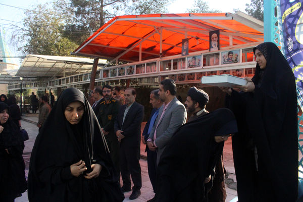 اعزام نخستین گروه از دختران دانش‌آموز ناحیه یک قم به اردوی راهیان نور