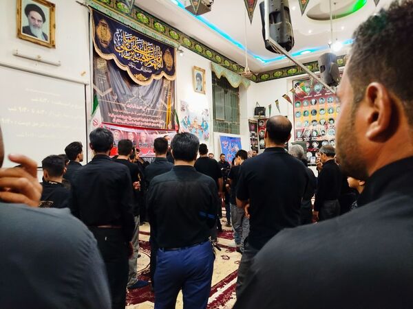 نوای “لبیک یا حسین” در شب پنجم محرم در رزق آباد طنین‌انداز شد