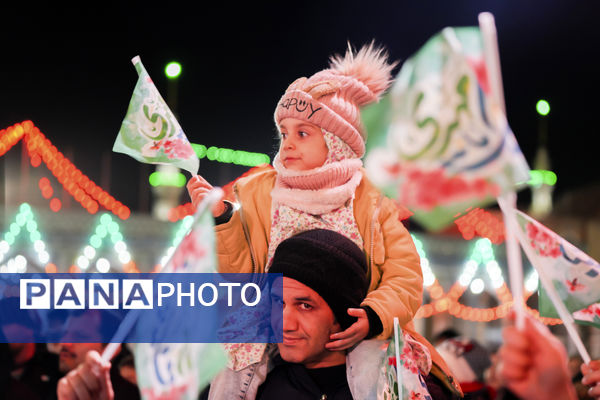 همخوانی سرود «سلام یا مهدی» با حضور ابوذر روحی در مسجد جمکران