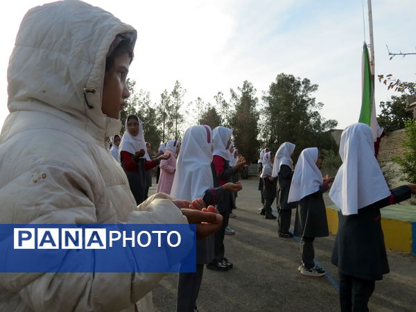 نشاط و شادابی دانش‌آموزان در مدرسه شهید هاشمی‌نژاد خاتم