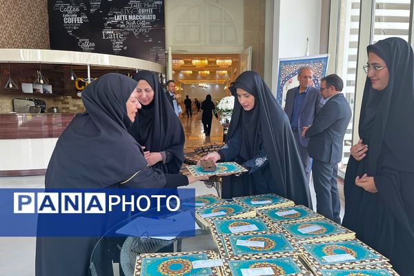 آیین تجلیل از پیشکسوتان آموزش و پرورش ملارد 