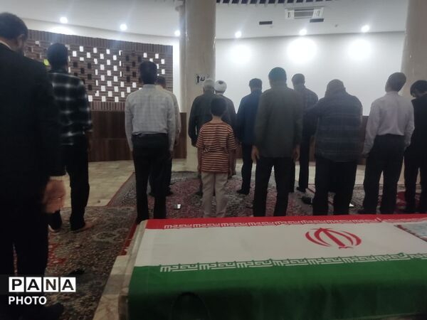 گردهمایی راویان و هادیان سیاسی استان یزد و تبیین جنگ رمضان در موزه دفاع مقدس یزد