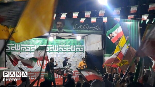 هشتاد و سومین شب حضور مردم ساوجبلاغ در میدان