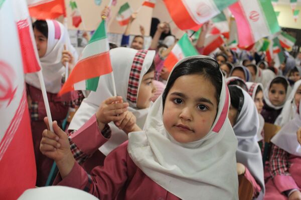 افتتاح دبستان شش کلاسه جانباز حاج عباس علی مجدی در فاروج 